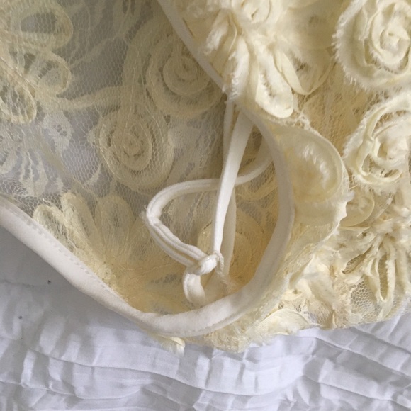 🎁2/$12 NWT VERSONA XL LIGHT YELLOW FLORAL CAP SLEEVE SHEER TOP & ADJUS TANK TOP - Picture 6 of 14